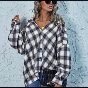 Oversized Flannel Button Down-LAST ONE ☝️